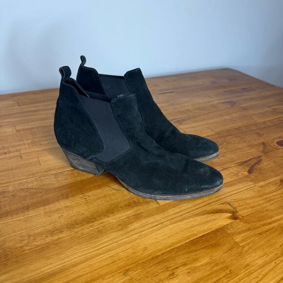 Aquatalia Black Suede Leather Chelsea Ankle Booties Size 8.5 - Picture 1 of 6